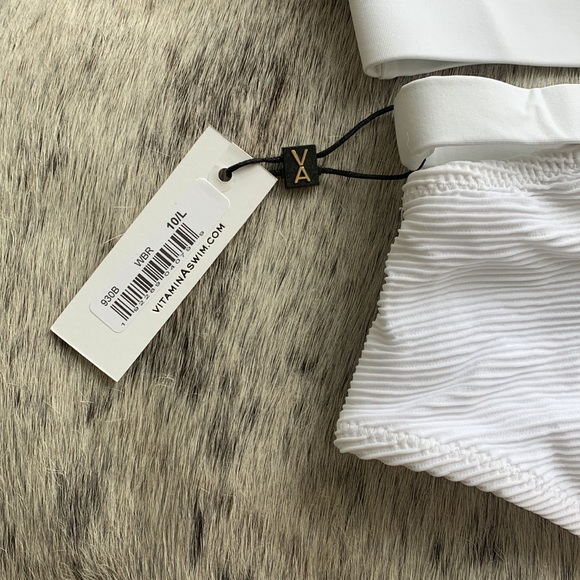 🔥 Clearance NWT Vitamin A Two Piece Swimsuit - Picture 6 of 14